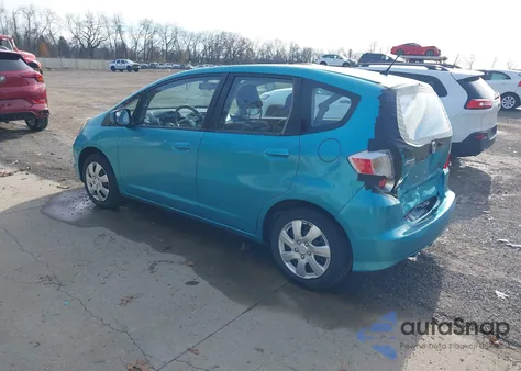 2013 Honda Fit z USA, uszkodzony, nr VIN JHMGE8H35DC047458